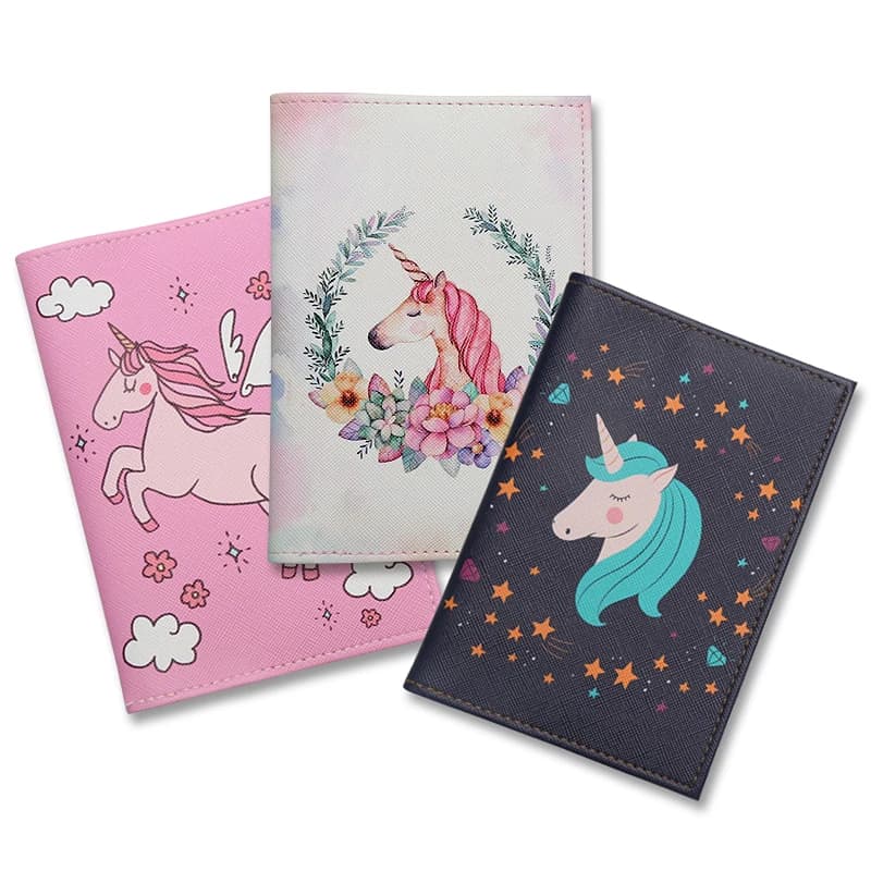 Copertina per passaporto Anime, custodia protettiva in pelle con cavallo arcobaleno, porta passaporto, accessori da viaggio, porta biglietti e carte di credito sottile