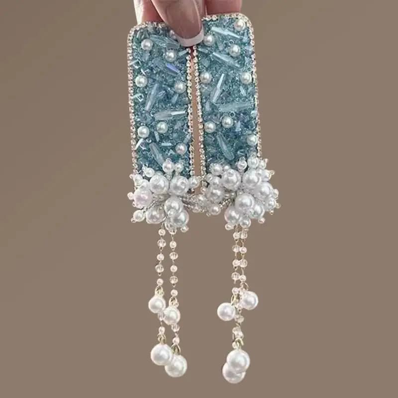 Fermaglio per capelli fatto a mano con perle e nappe, barretta laterale in cristallo, elegante accessorio da donna per cerimonie e uso quotidiano