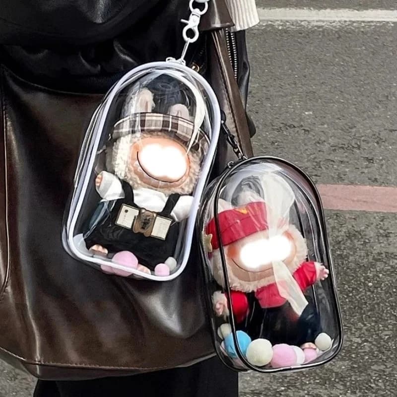 Scatola portaoggetti con custodia protettiva trasparente colorata per bambole di peluche da 17 cm Borsa da esposizione per esterni con accessori per bambole portachiavi