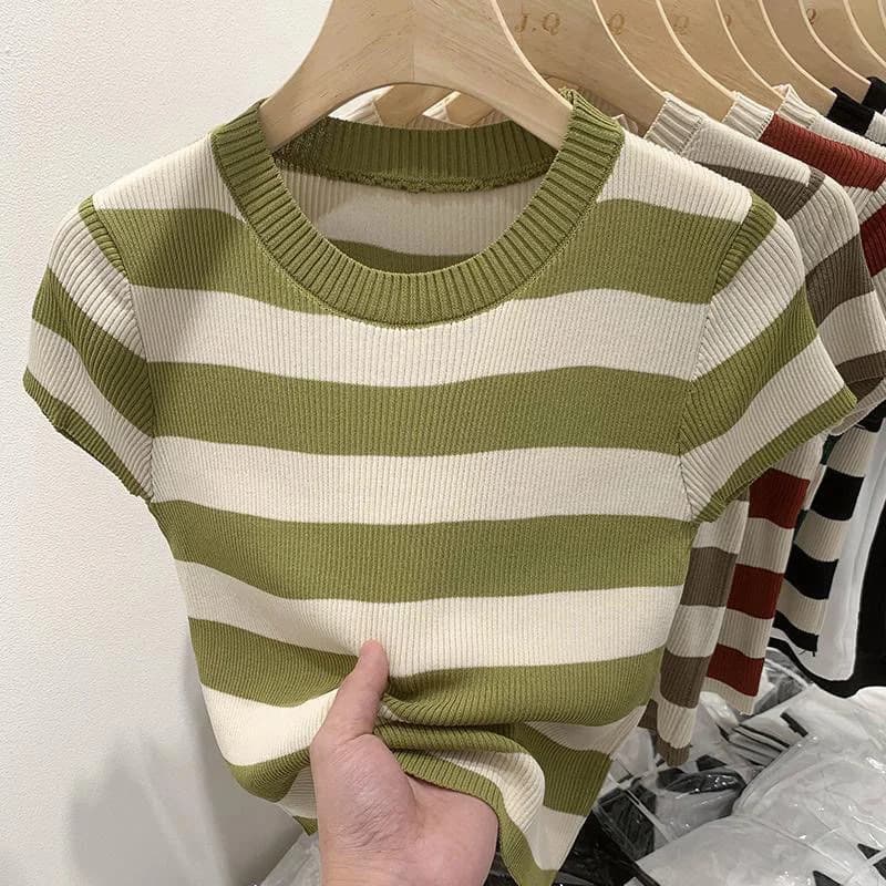 Nuovo Maglione da Donna Primavera Estate 2026, T-shirt in Maglia a Righe con Collo Tondo e Maniche Corte, Pullover Casual Coreano Slim Fit