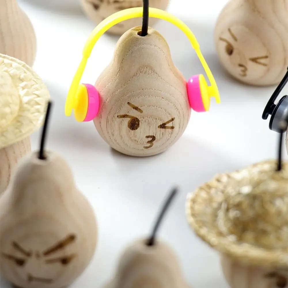 2 Pezzi Diffusore Creativo a Forma di Pera di Neve Fatto a Mano, Statua in Legno a Forma di Pera, Diffusore Naturale, Accessori per la Casa