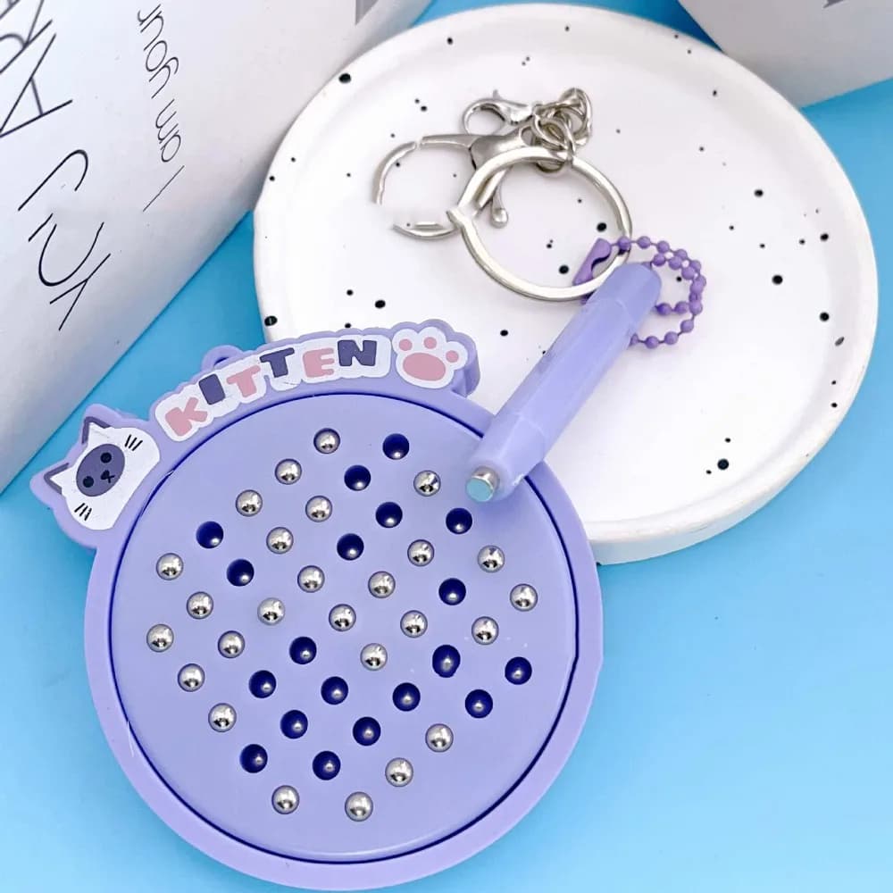 Portachiavi con Lavagna Magnetica per Disegnare, Mini Gioco Rilassante e Divertente, Ciondolo a Forma di Gatto Cartoon