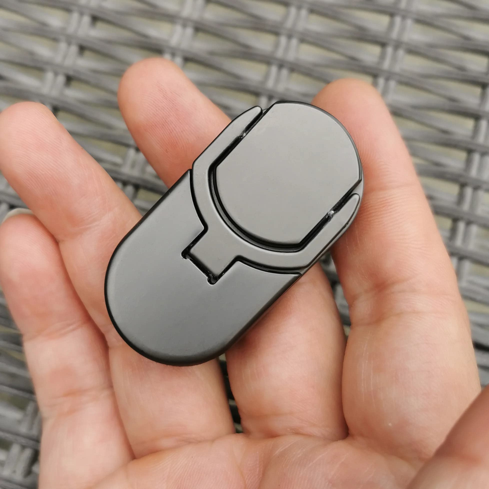 Bersaglio Push Slider Agitarsi Slider Giocattolo Per Adulti In Metallo Agitarsi Giocattolo Dito Spin Monete Giocattoli di Decompressione EDC Haptic Slider Regalo