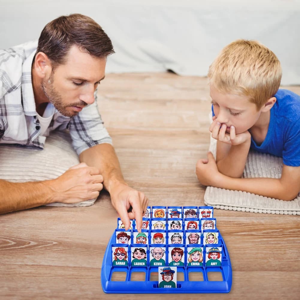 Gioco da Tavolo 'Indovina Chi' per Regali di Compleanno, Divertente Gioco di Indovinelli, Puzzle di Logica e Ragionamento, Giocattolo Educativo per Bambini dai 6 Anni in Su