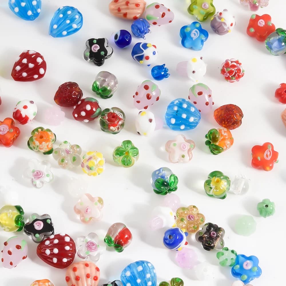 10 pezzi di ciondoli perline smaltate colorate materiale di vetro vari stili perline sfuse fragola occhi azzurri fiore braccialetto collana fai da te