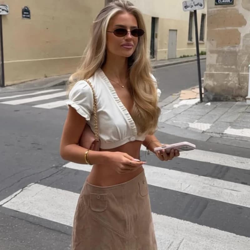 Tsiisd Top Corto Estivo da Donna con Scollo a V in Maglia, con Volant, alla Moda, Sexy, Casual, per Tutti i Giorni, Streetwear, da Spiaggia e Resort, 2026 Y2k, Nuovo