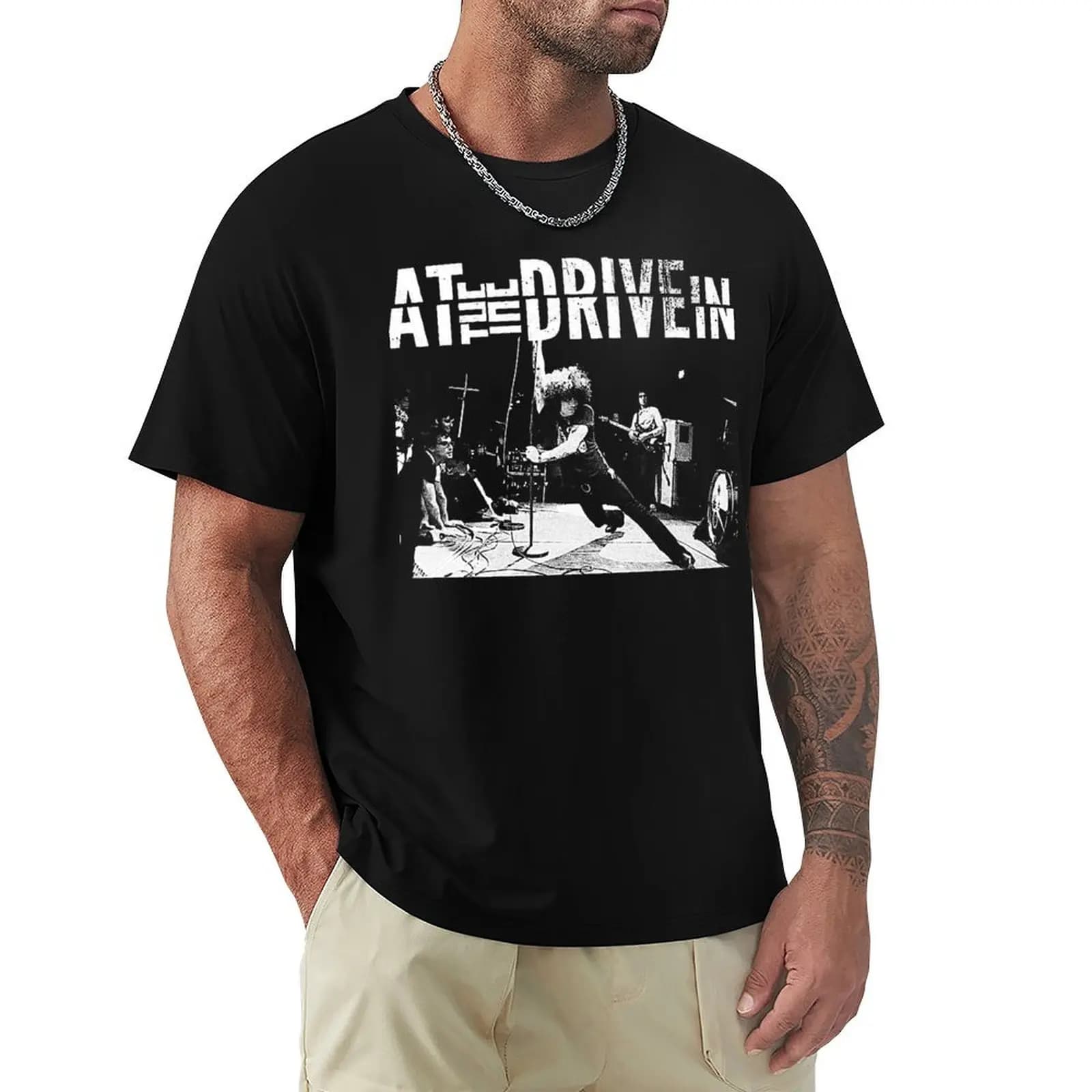 Regalo per tutti: T-shirt speciale The Movies Drive In, T-shirt minimalista con scollo rotondo