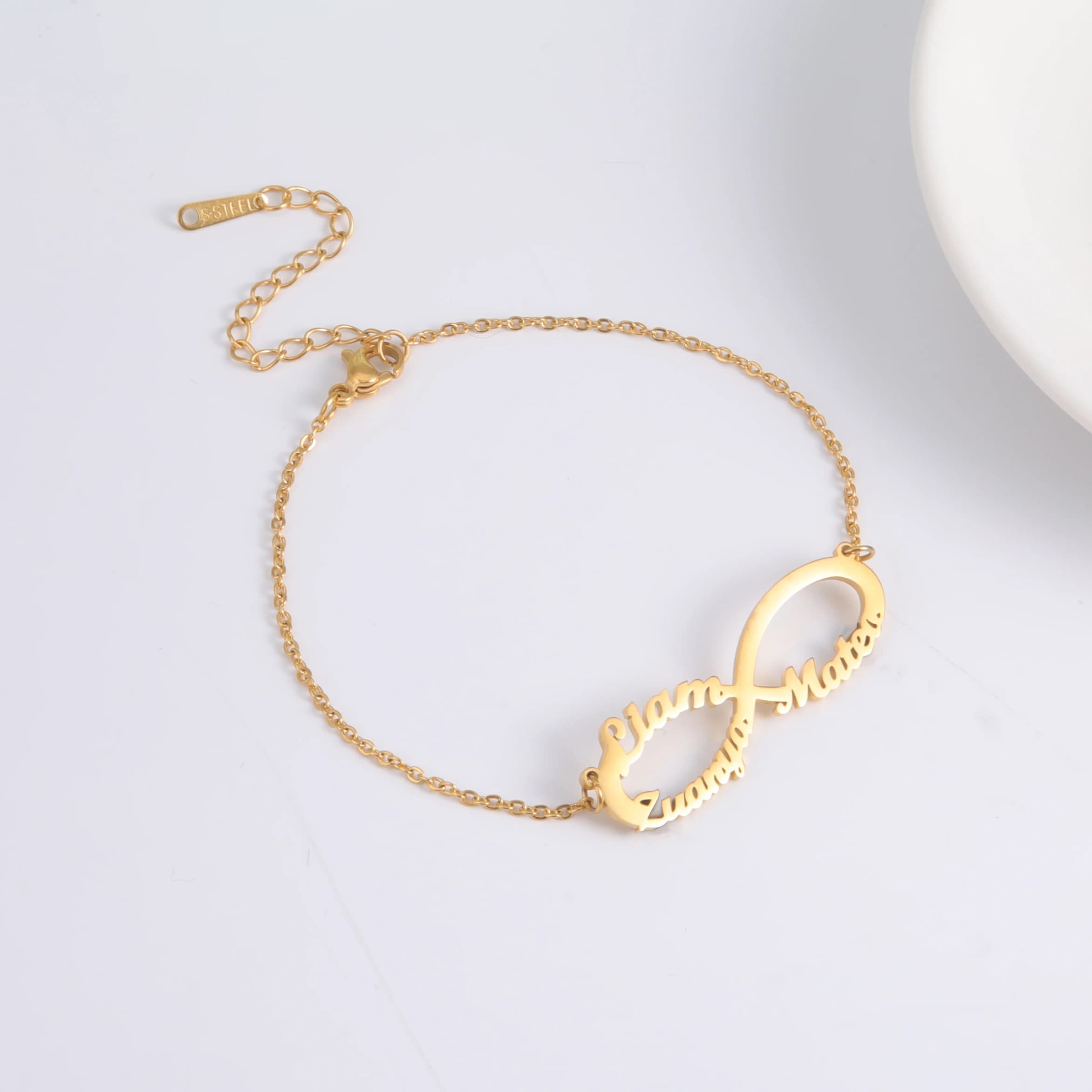 Bracciale con nome personalizzato personalizzato infinito, regalo per uomo, donna, mamma, bambino, famiglia, gioielli con amuleto soprannaturale in acciaio inossidabile