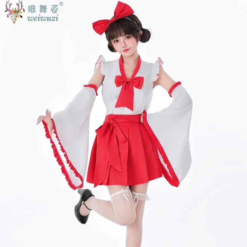 Japanese Kimono Edited for Woman, Bathroom Dress, Priestess Costume, Cosplay for ComicCon, Halloween, Geisha Kawaii
