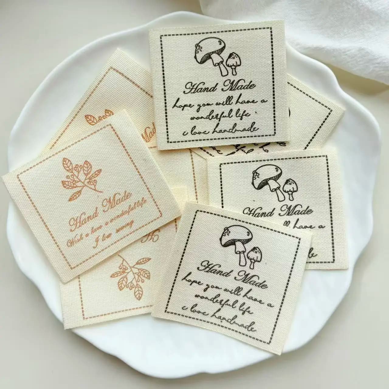 150 Pezzi Etichette Stampate a Mano con Motivo a Fungo e Ramo, Grandi Dimensioni, Accessori Fai-da-Te per Decorazione Borse
