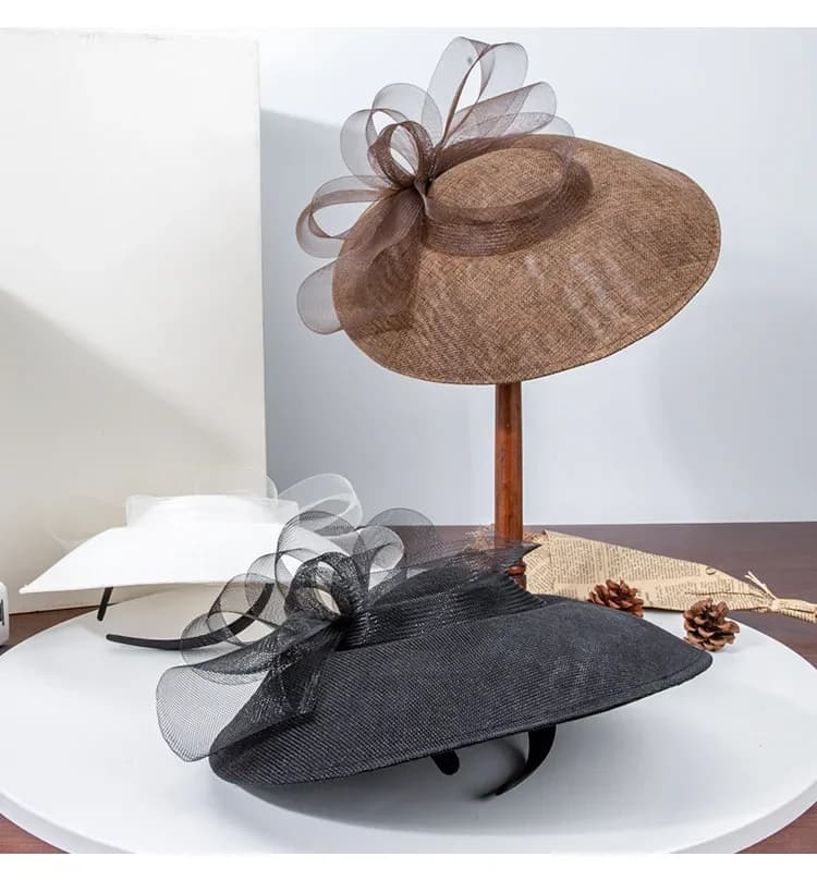 Nuovo Cappello Francese a Tesa Larga 2025 - Cappello Elegante da Donna con Fiocco Vintage per Tea Party, Cappello di Nicchia Lusso Leggero Primavera Estate