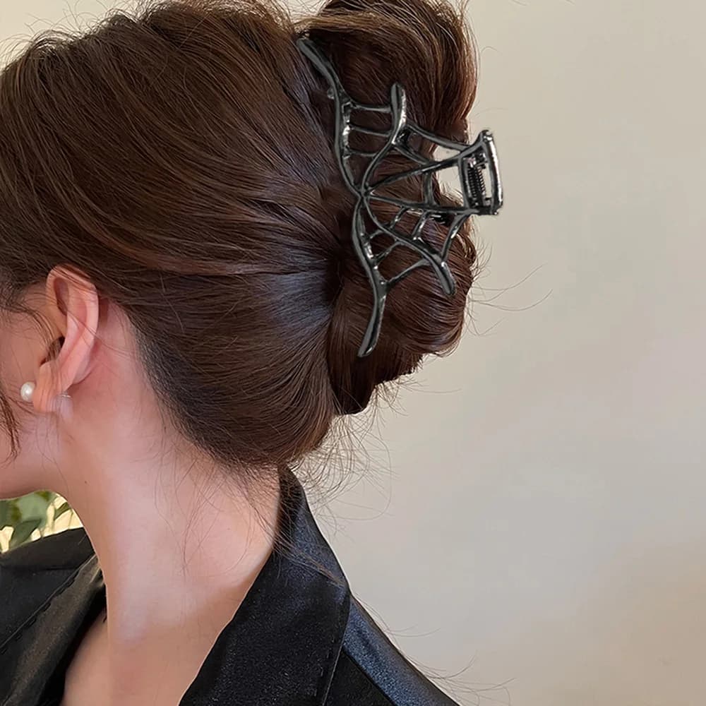 Donna Large Metal Fashion Cobweb Design Hair Claw Ladies Senior Barrettes Girls Hair Clips forcine accessori per capelli Shark Clip