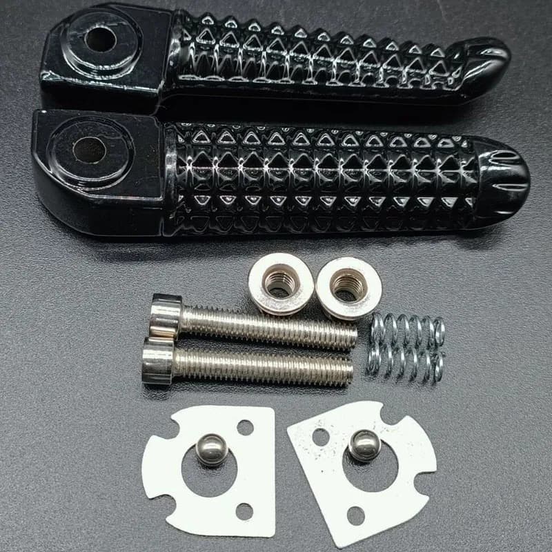 Poggiapiedi Posteriori per Yamaha YZF R1 1998-2019, YZF R1 RaceBase 2006-2012, YZF R6, YZF600 R6 1999-2020, YZF R6R RaceBase 2016
