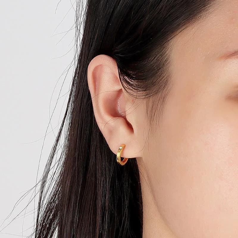 Women's 18K plated Gold Clip Earrings Simple Modern Fashion Jewelry Light Luxury