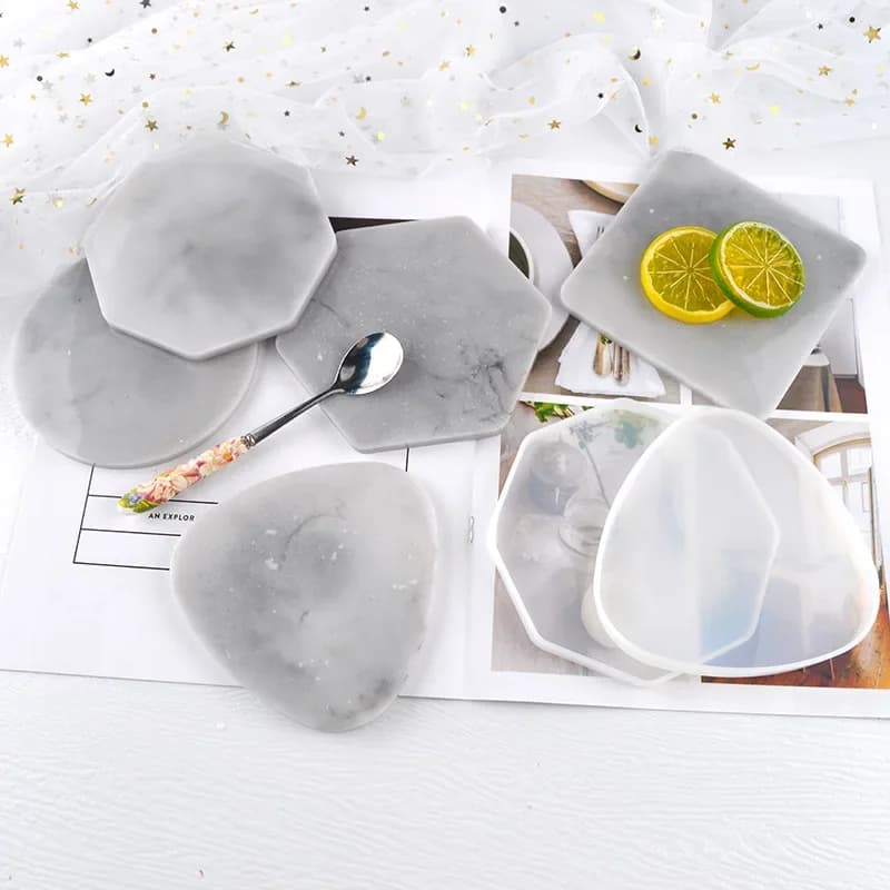 Stampo sottobicchiere geometrico multi-stile Triangolo Vassoio quadrato rotondo Stampi in silicone Resina epossidica Cristallo Gesso Cemento Stampo da tavolo Regali