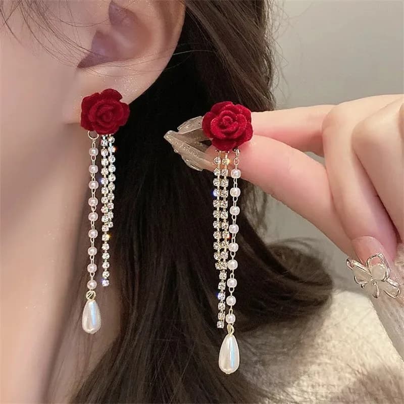 Eleganti orecchini pendenti con strass lucidi Orecchini con nappa perla stile coreano Orecchini con fiocco rosa rossa Orecchini con fiocco Accessori da sposa