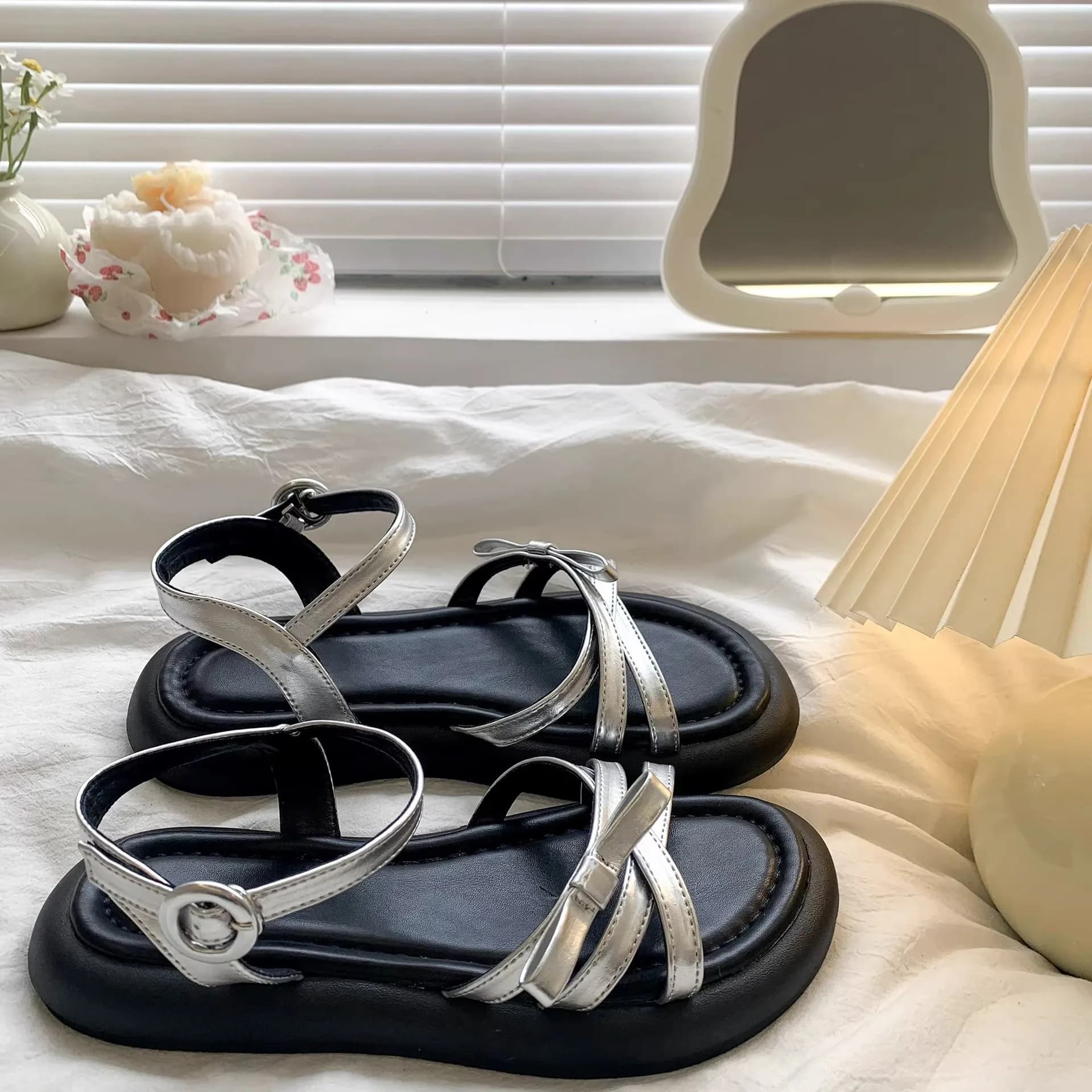 Sandali casual per bambini in pelle PU, scarpe estive traspiranti per esterni, per ragazze, antiscivolo, nere, argento, taglia 26-37