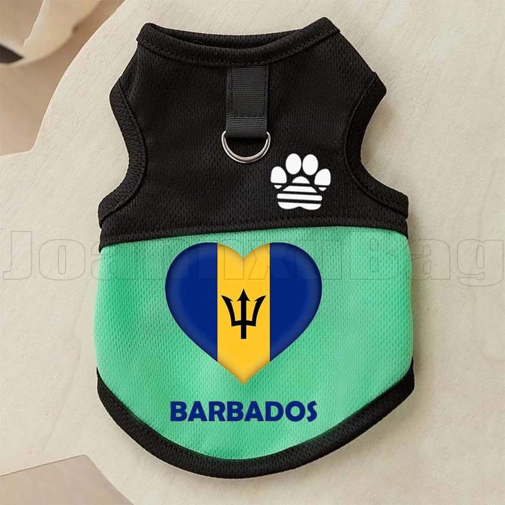 Pettorina in rete per cani e gatti con bandiera a cuore di Barbados, abbigliamento estivo da esterno per cuccioli e gattini, gilet per cani con anello a D per guinzaglio