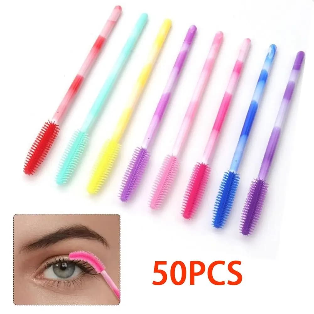 50 Pezzi Spazzole Monouso per Ciglia, Strumenti per il Trucco, Applicatori in Silicone per Mascara, Microbrush Colorati, Pettine per Sopracciglia, Kit per il Trucco