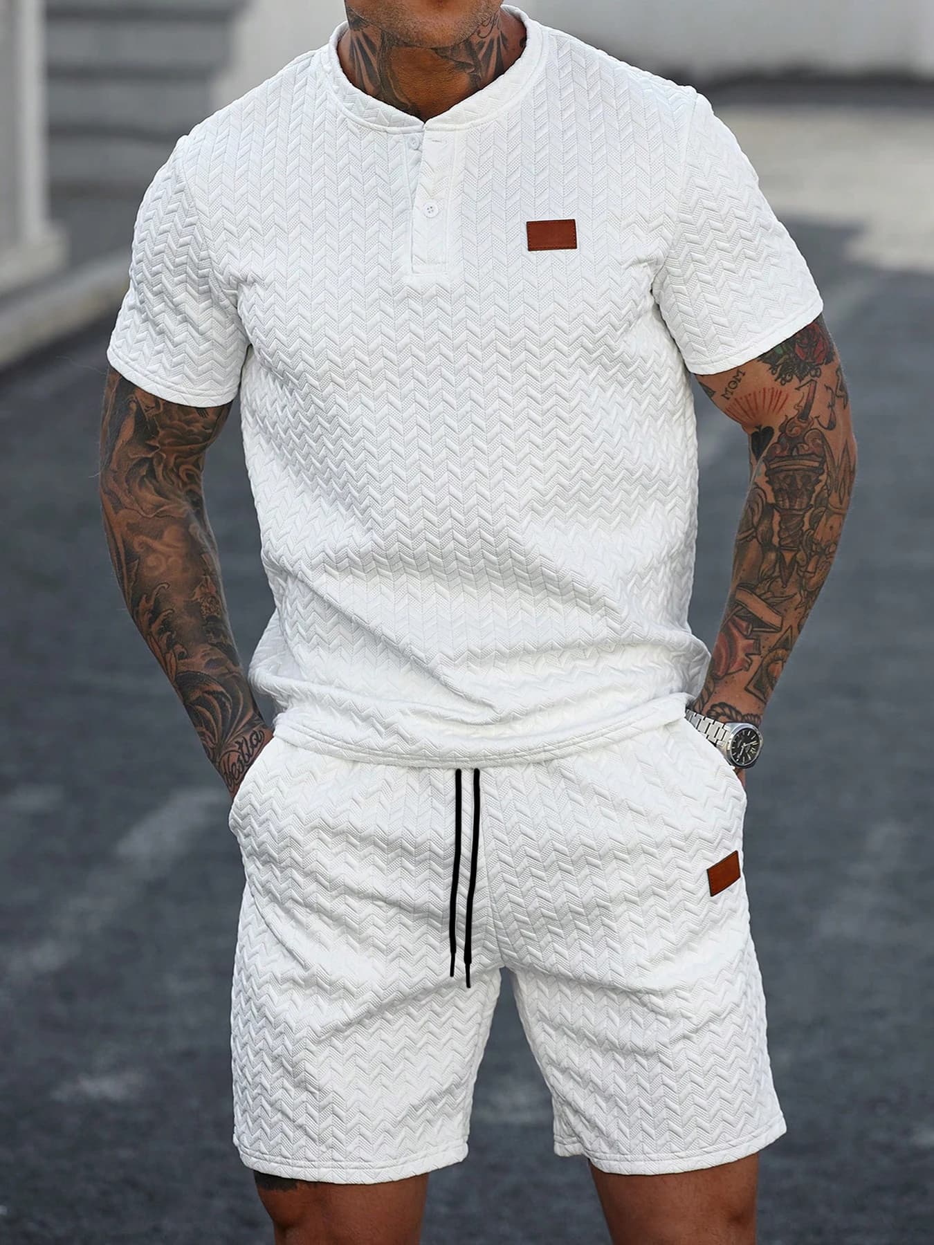 Nuovi pantaloncini sportivi casual estivi: con un design jacquard lavorato a maglia, leggermente elasticizzato, questi pantaloncini a tinta unita offrono un look semplice.