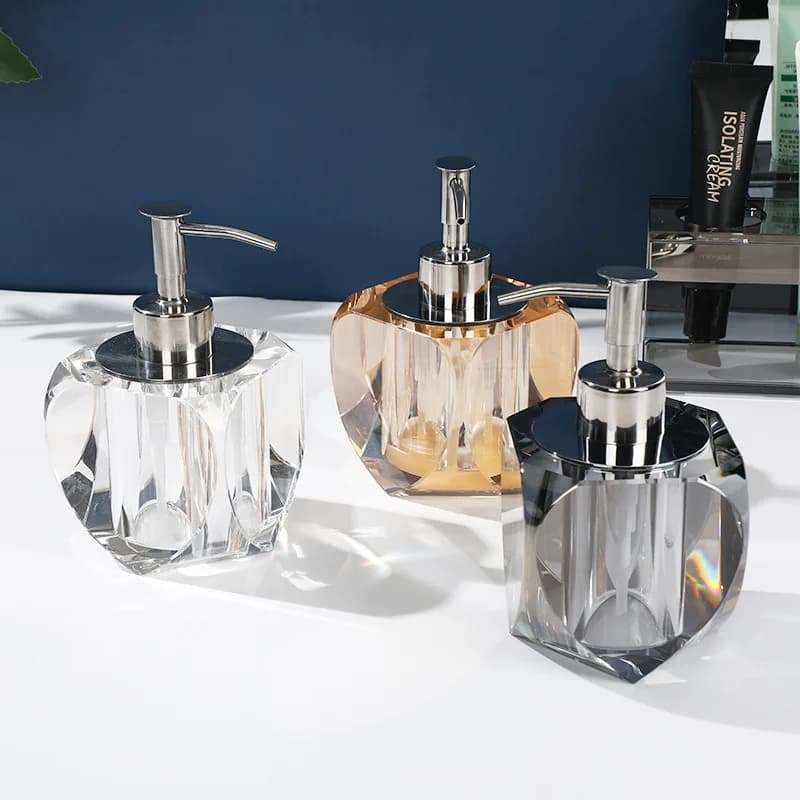 Bottiglia di lozione in vetro cristallo di diamante creativo Dispenser di sapone con pressa in argento Shampoo per il bagno di casa Bottiglia vuota Accessori per il bagno