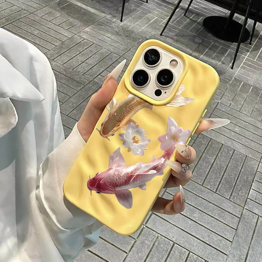 Custodia per telefono di lusso con collage di Koi e Loto per iPhone 17 16 15 14 13 12 11 Pro Max 14 Plus 17 Air, Cover in silicone morbido con effetto onda e rughe
