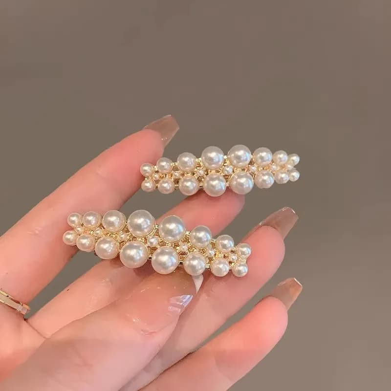 Clip a molla con perle alla moda Clip per frangia da principessa Clip per capelli con forcina posteriore sulla testa da donna Accessorio per capelli Barrette laterale