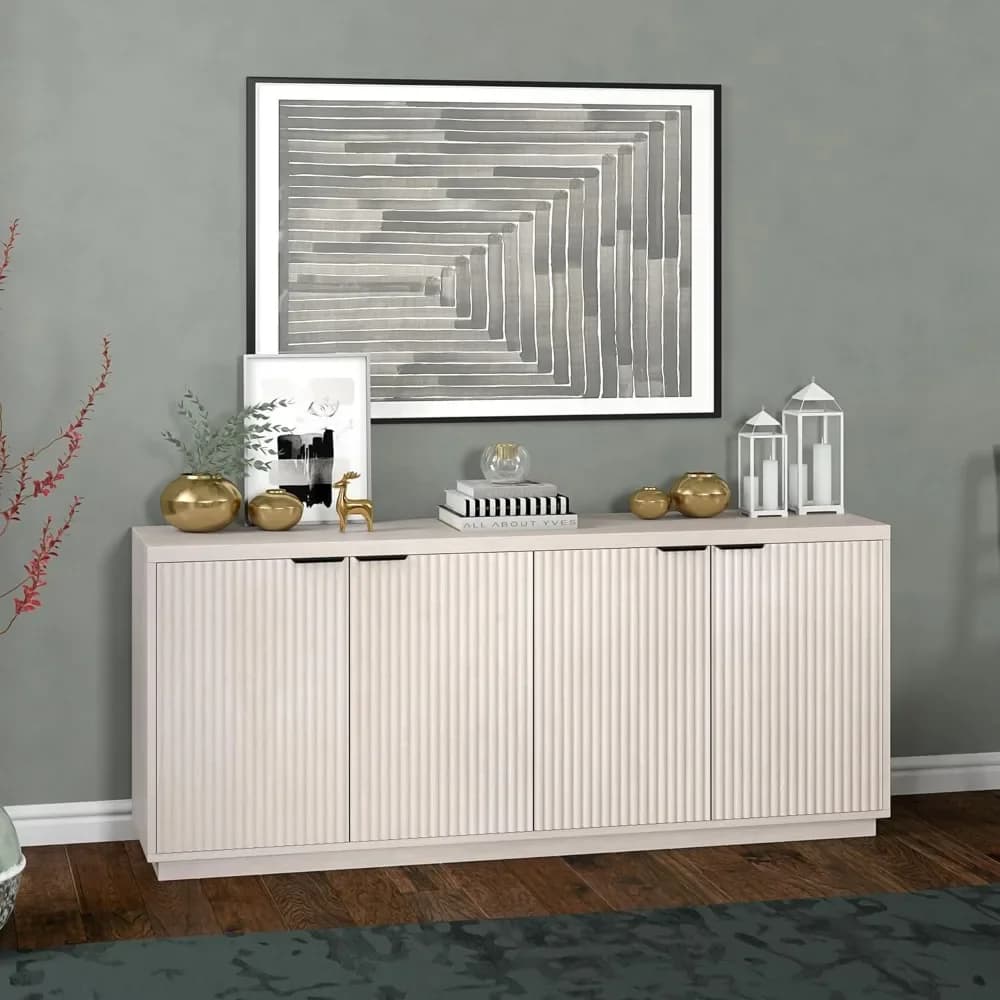 Credenza/Buffet Scanalato da 68'' in Legno, con 4 Ante, Ripiani Regolabili e Gestione Cavi