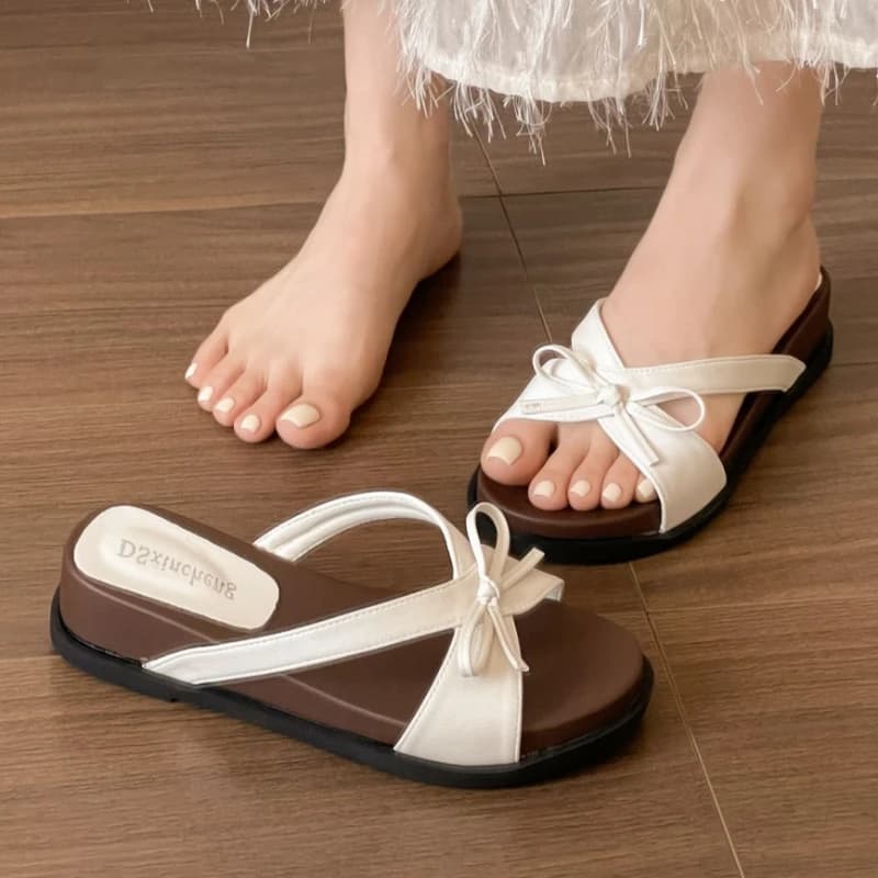 Sandali Estivi da Donna Nuovi con Punta Aperta, Comodi, con Fiocco Decorativo, Scavati e Traspiranti, Eleganti e Casual 2026