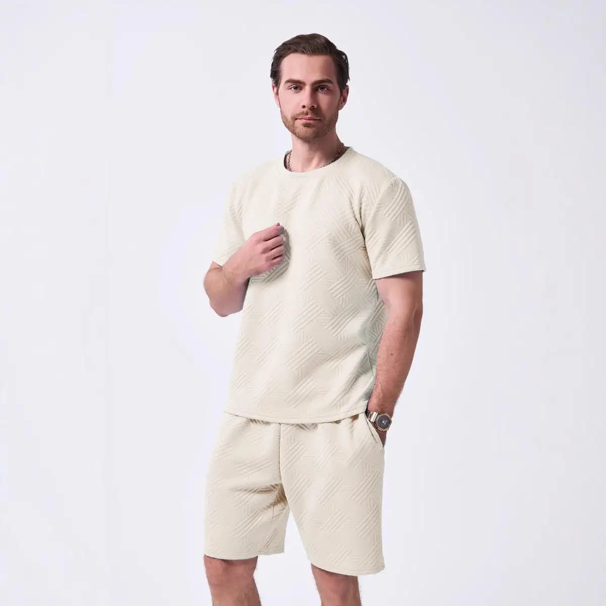 Nuovo set estivo da uomo in maglia a tinta unita con girocollo e maniche corte, t-shirt e pantaloncini, casual, comodo, traspirante e assorbente del sudore