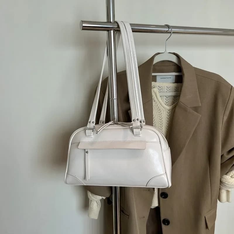 Diaper Bag Chic Retro Designer Handbag Elegant Leather Crossbody Purse For Women Stylish Minimalist Large Capacity