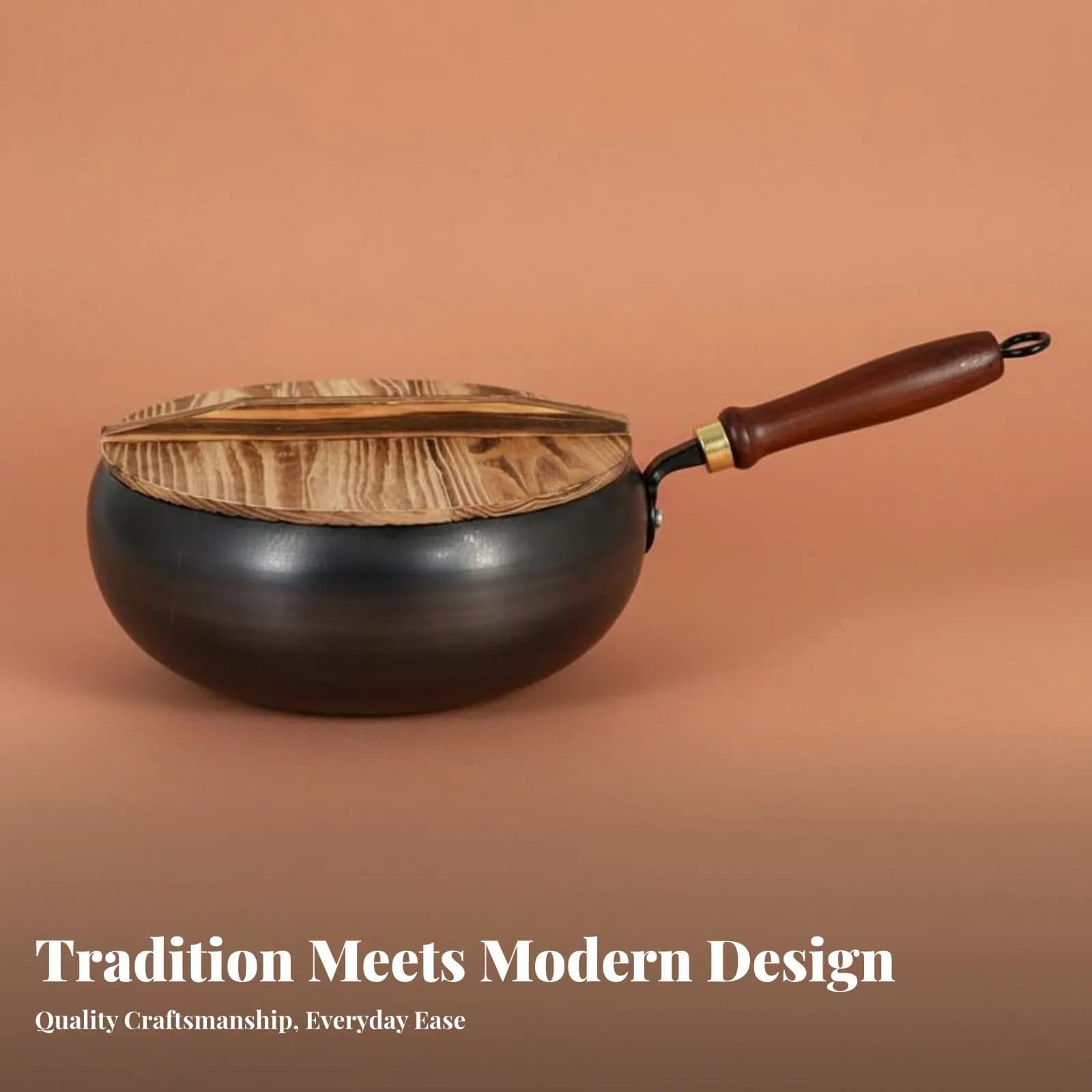 Wok in Ferro Fatto a Mano, Durevole e Martellato a Mano, Padella per Stir-Fry con Manico Ergonomico in Legno, Compatibile con Tutti i Piani Cottura