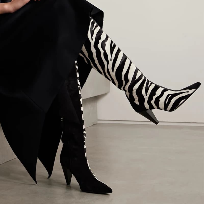 Stivali sopra il ginocchio con tacco conico a punta con stampa zebrata Donna Inverno 2026 Stivali alti alla coscia con tacco alto con cerniera laterale Scarpe moda
