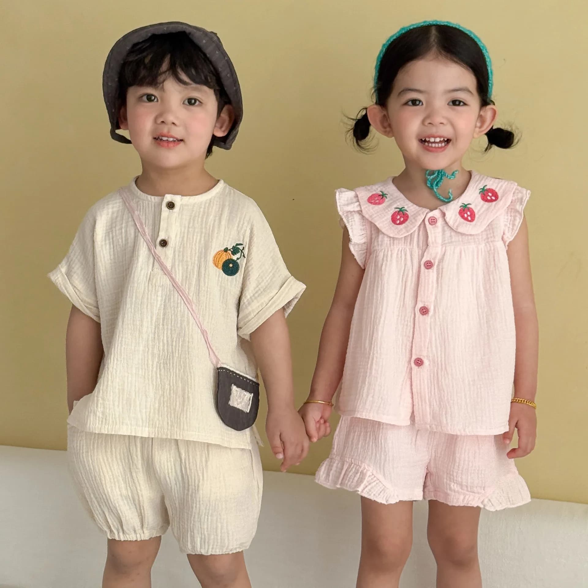 Nuovo Set Estivo 2026 per Bambini: Completo a Maniche Corte in Cotone con Pantaloncini, Coordinato per Fratelli e Sorelle
