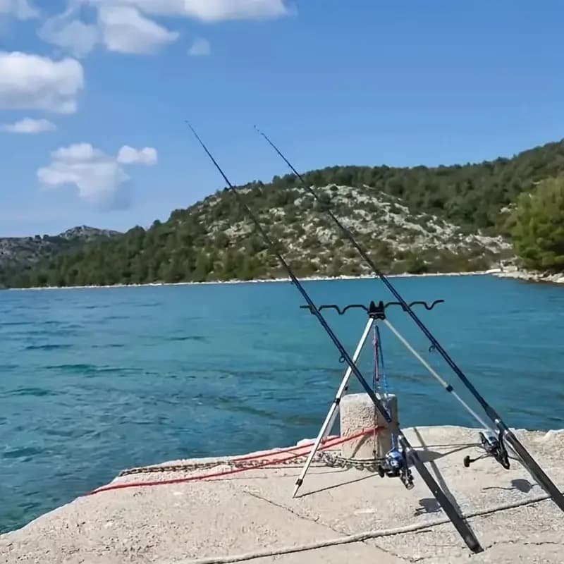 1PC Fishing Sea Rod Bracket Aluminum Alloy Ground Insertion Triangular Bracket Long-throw Telescopic Throwing Fishing Tools