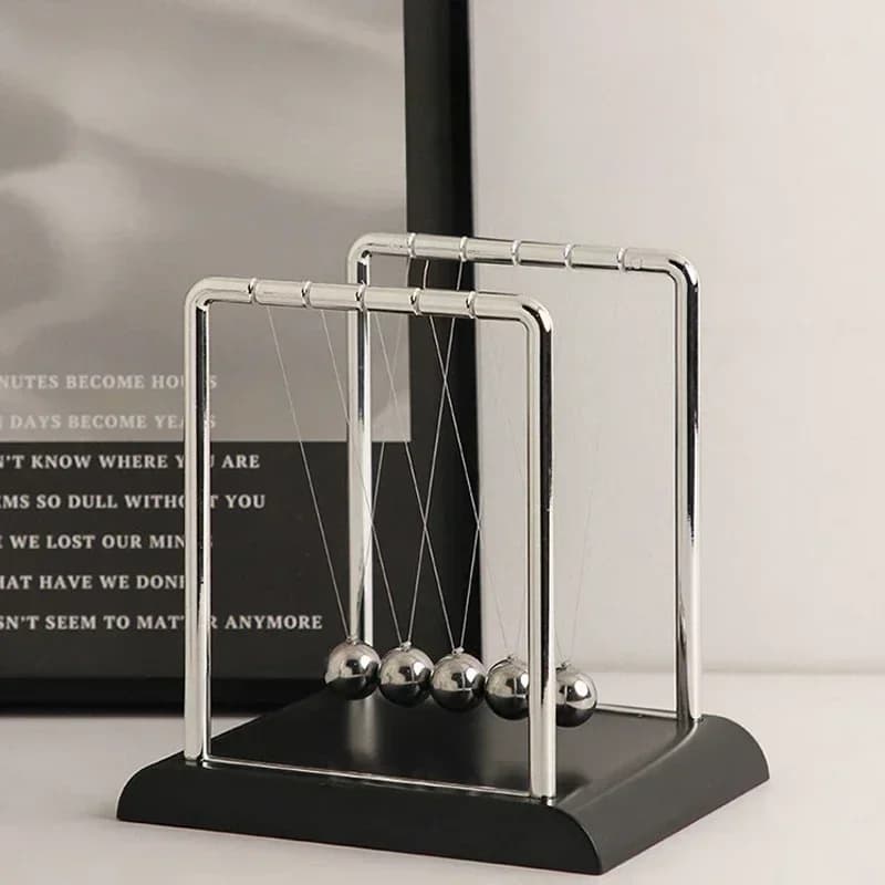 1pc Nuovo Metallo Pendolo Palla Scrivania Tavolo Decor Fisica Scienza Pendolo Palla di Newton Sfera di Equilibrio In Acciaio Culla di Newton