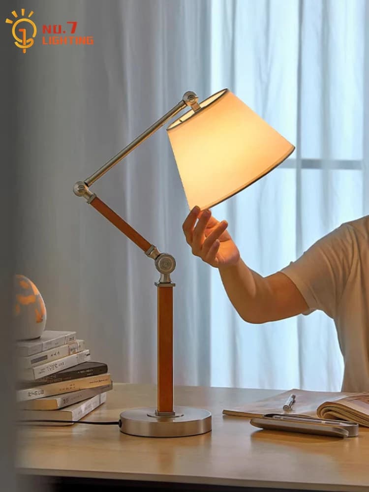 Lampada da tavolo in legno massello con braccio oscillante Bauhaus medievale LED E27 Atmosfera Designer Luci da scrivania Studio Lettura Comodino Studio Camera da letto