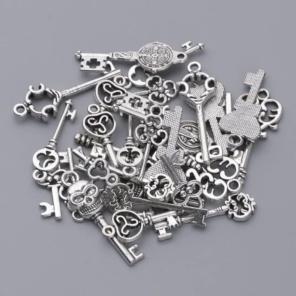 Mixed Key Charms Heart Crown Skull Hollow Carved DIY Pendant for Necklace Earring Jewelry