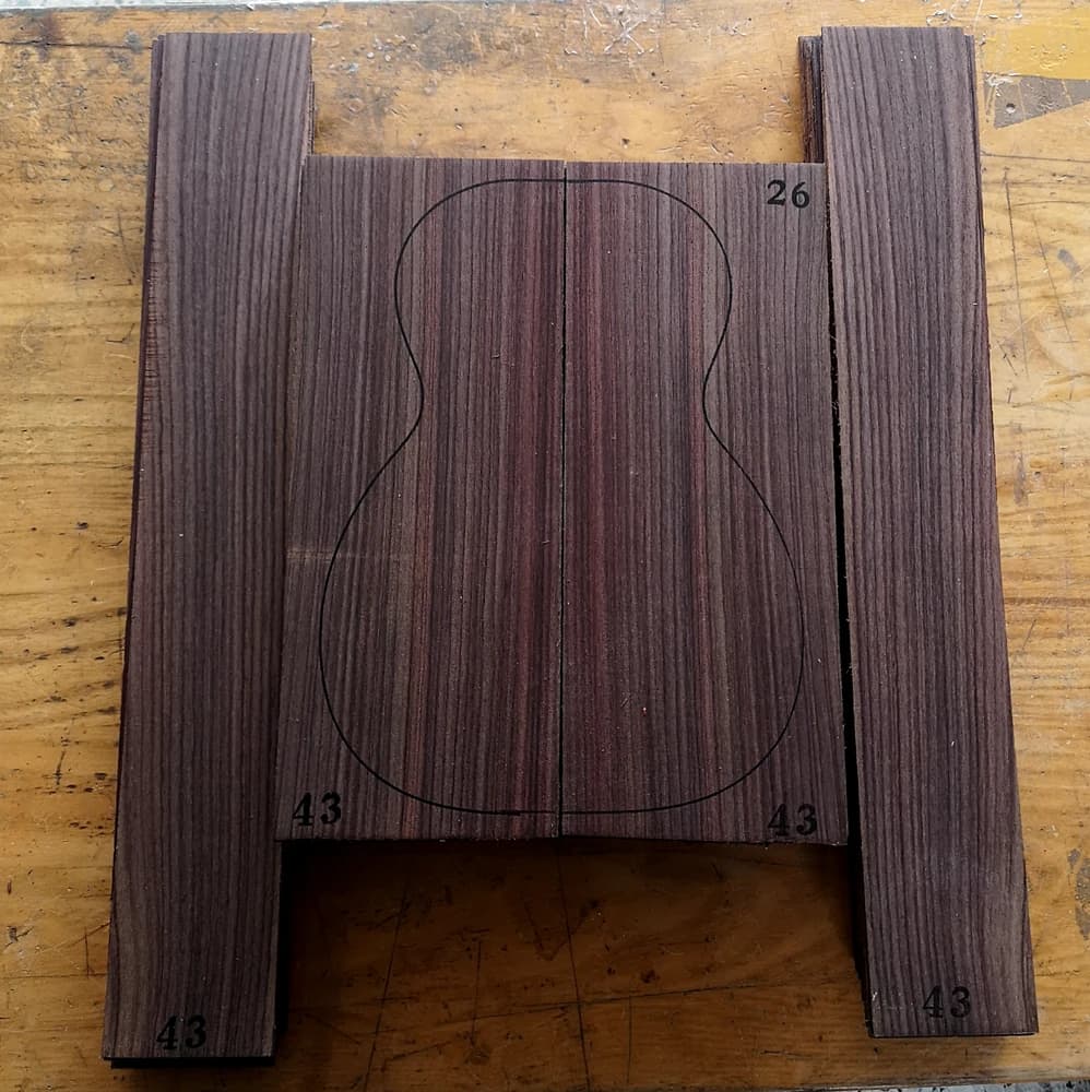 Ukulele a forma di rosa da 26 pollici, accessori per la parte inferiore e posteriore della chitarra, materiale per chitarra, dispositivo musicale fai-da-te HUATOOL