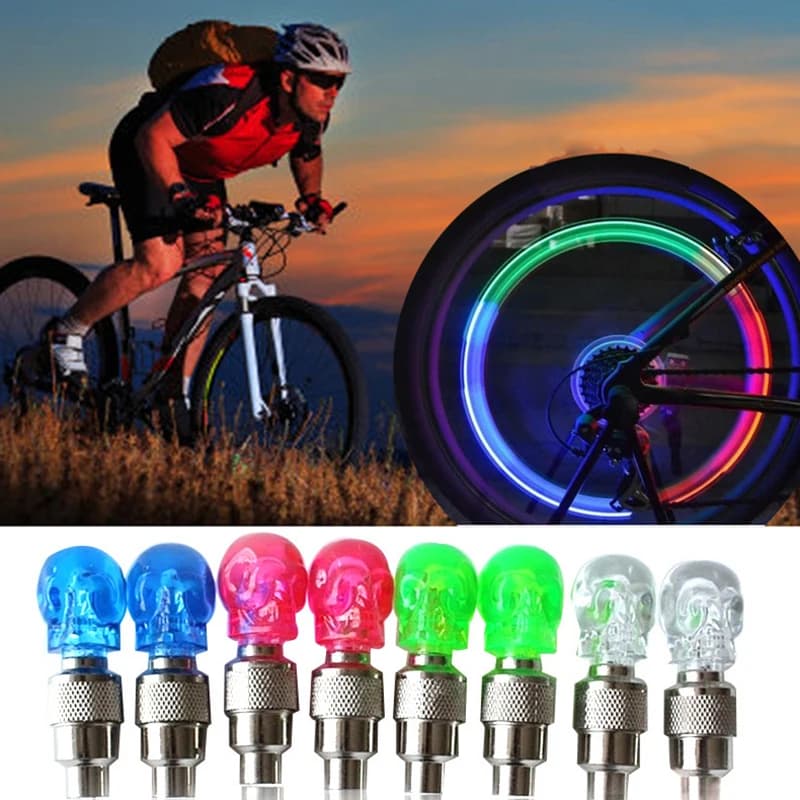 2pcs Skull Valve Caps bicicletta Light Tire Decoration lampada stroboscopica Night Riding Road Mountain Bicycle Wheel Light accessori per bici