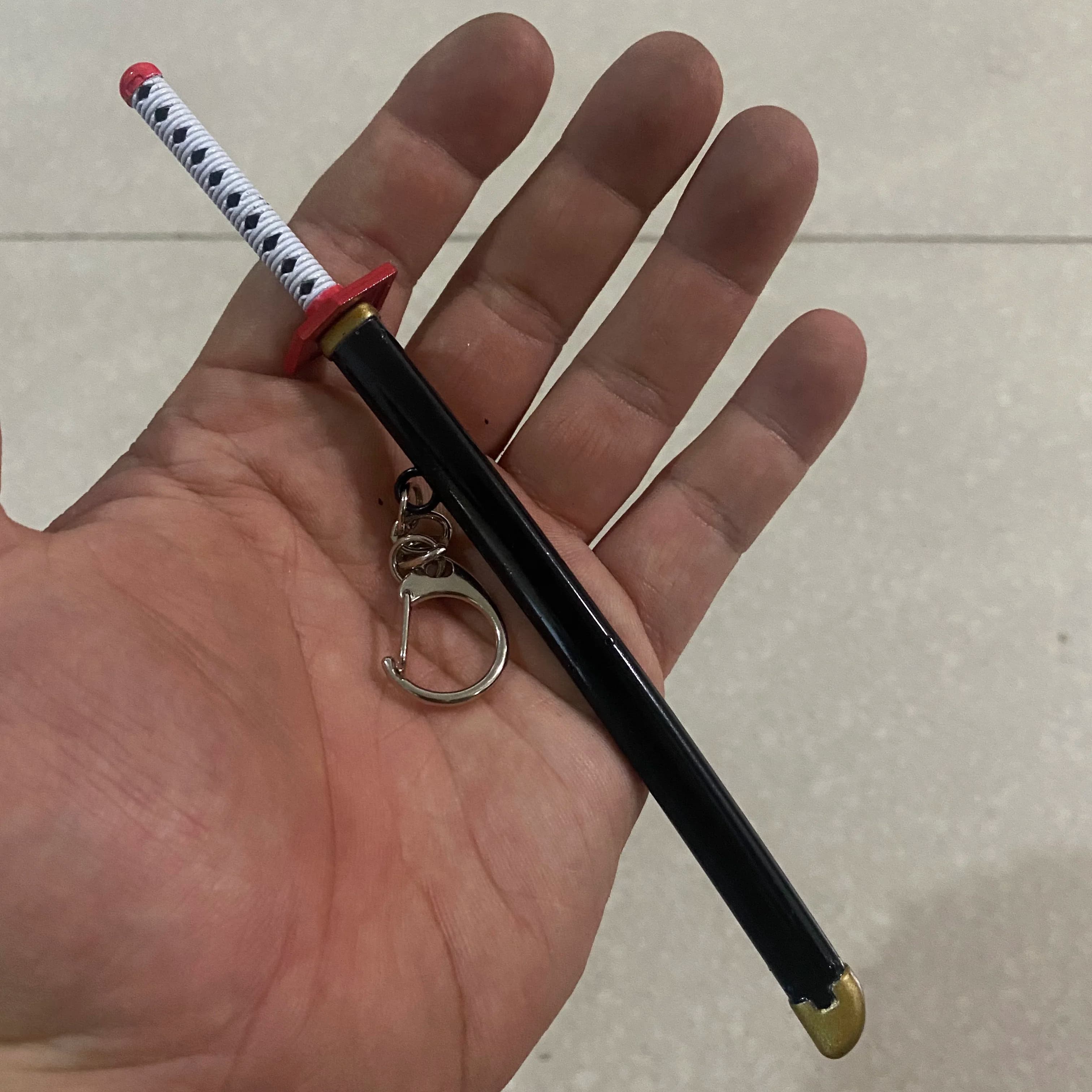 1/6 Mini Katana Weapon Demon Giyuu 17cm/6.7in Cosplay Black Sword Model Key Chain Ring Gift