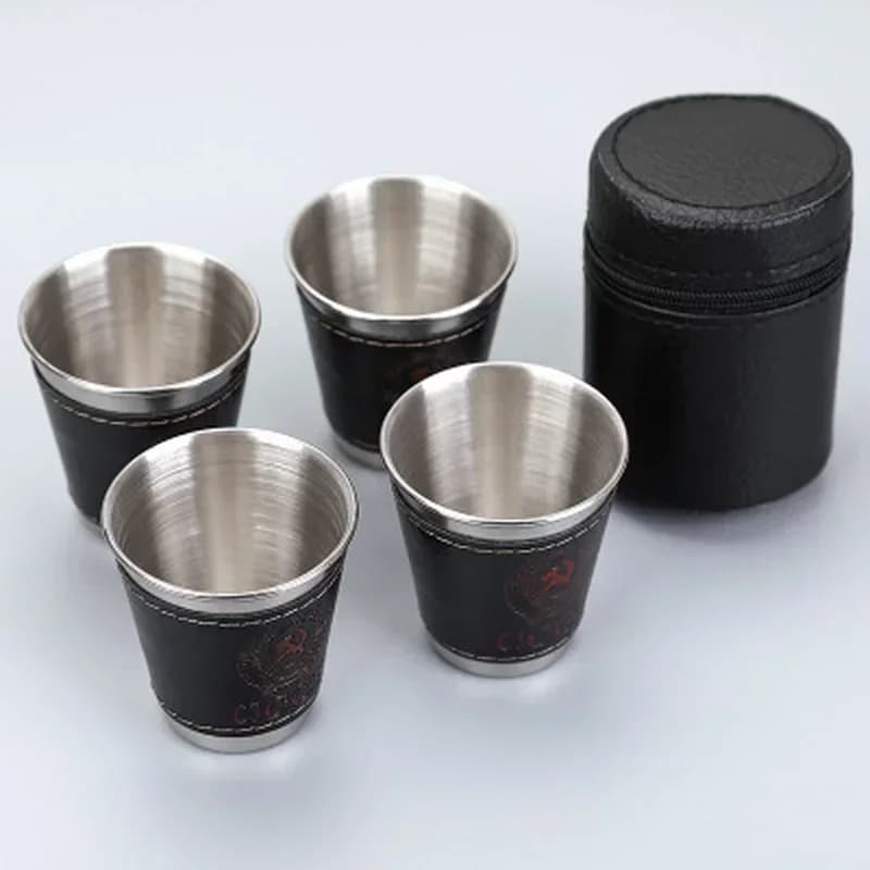4 pz/lotto 30ml Stoviglie Da Campeggio Esterna Tazze Da Viaggio Set Forniture Da Picnic In Acciaio Inox Vino Tazza di Birra Tazze Da Whisky In Pelle PU