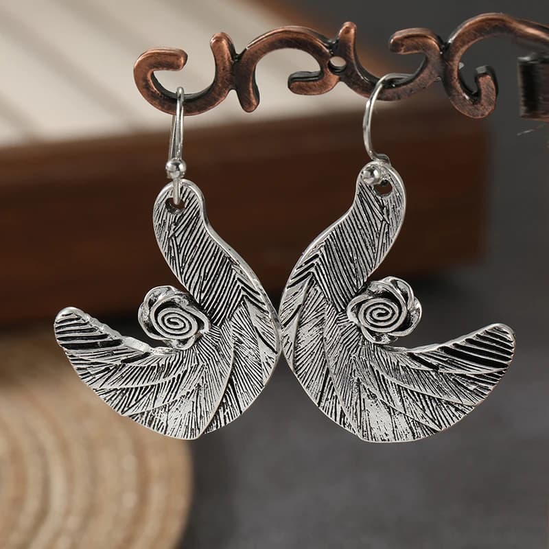 Ladies' Brushed Spiral Blade Dangle Earrings Vintage Texture Silver Plated Versatile Personalized Earrings Trend Jewelry