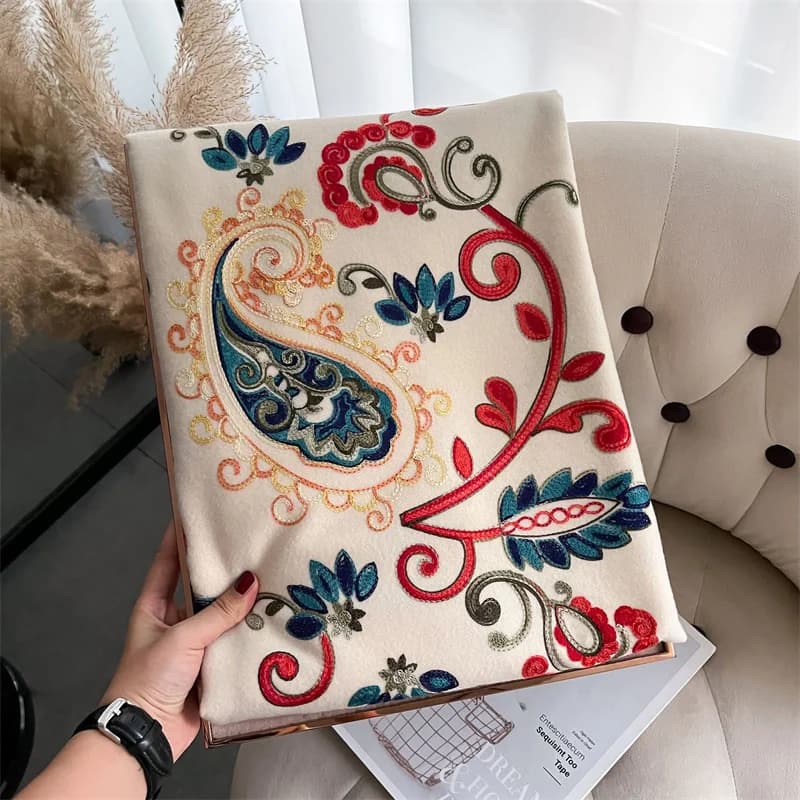 2024 moda sciarpa inverno scialle spesso avvolgere la testa sciarpa donna lusso ricama fiore caldo fazzoletto da collo Poncho Pashmina Bufanda