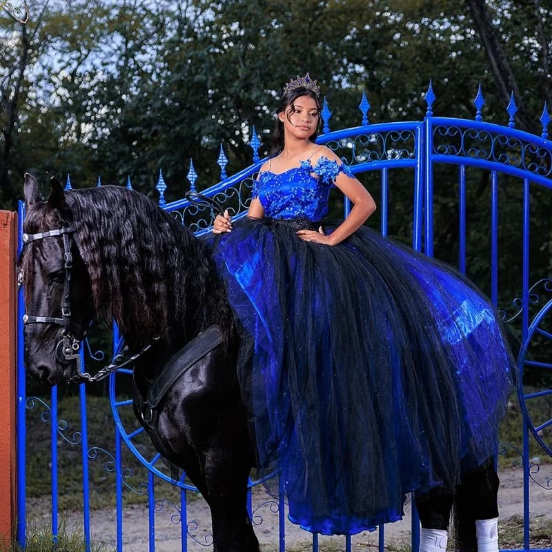 Abito Quinceanera blu royal lucido Pizzo cristallo glitter fiore decalcomania Coda lunga abiti da 15 Quinceanera Personalizzato