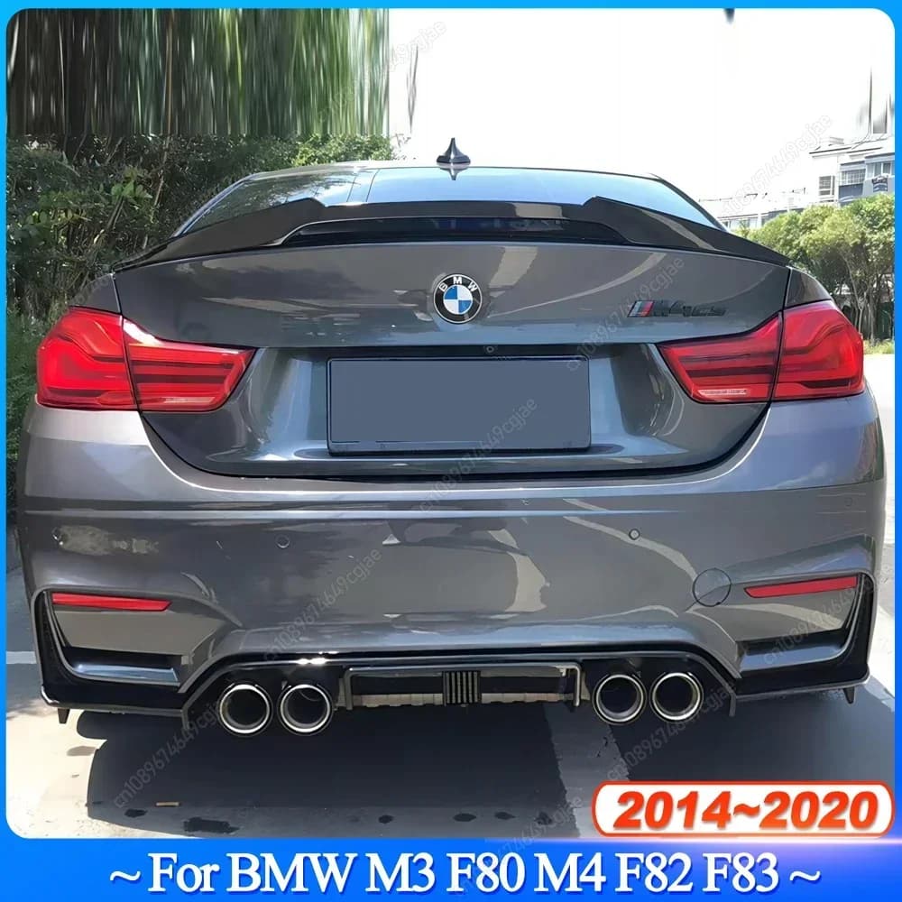 Car Rear Bumper Diffuser Spoiler Lip Splitter With Led Light V Style Bodykits Tuning Black For BMW M3 F80 M4 F82 F83 2014-2020