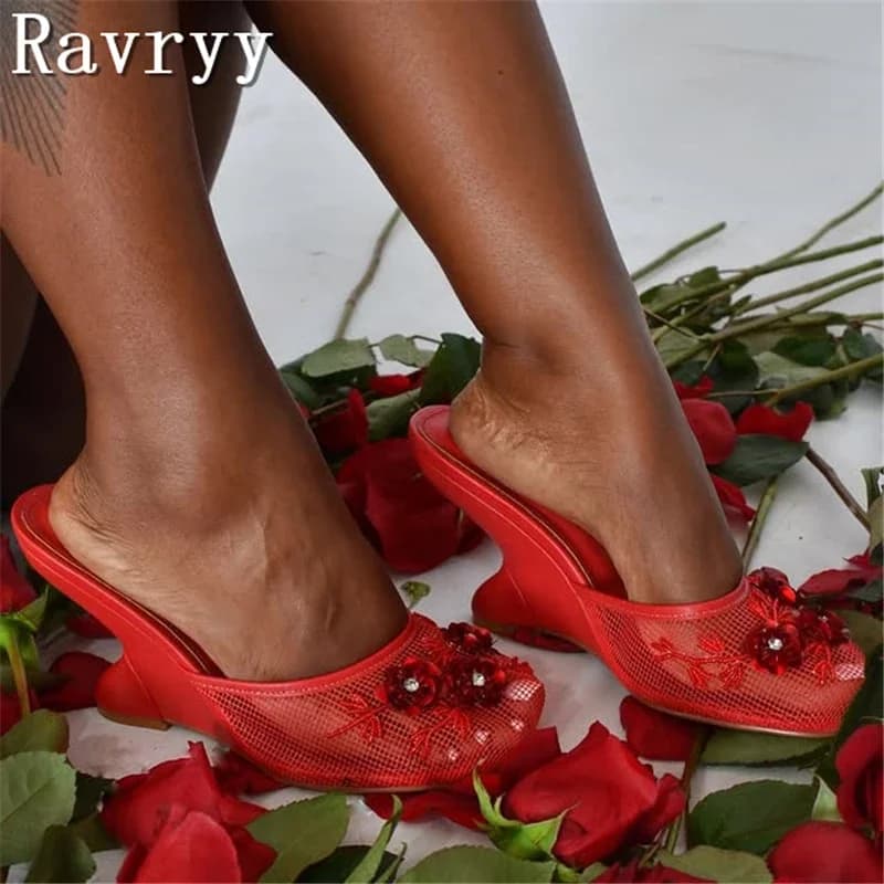 New Arrival Flower Decoration Slippers Women Cover Toe Strange High Heels Mules Fashion Runway Party Shoes