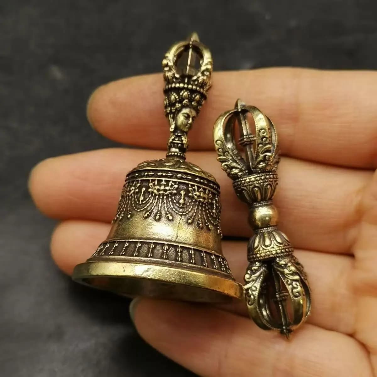Antique bronze Tibetan Buddhism Tantric Vajra pestle Vajra bell Buddhist supplies modern exquisite handicrafts