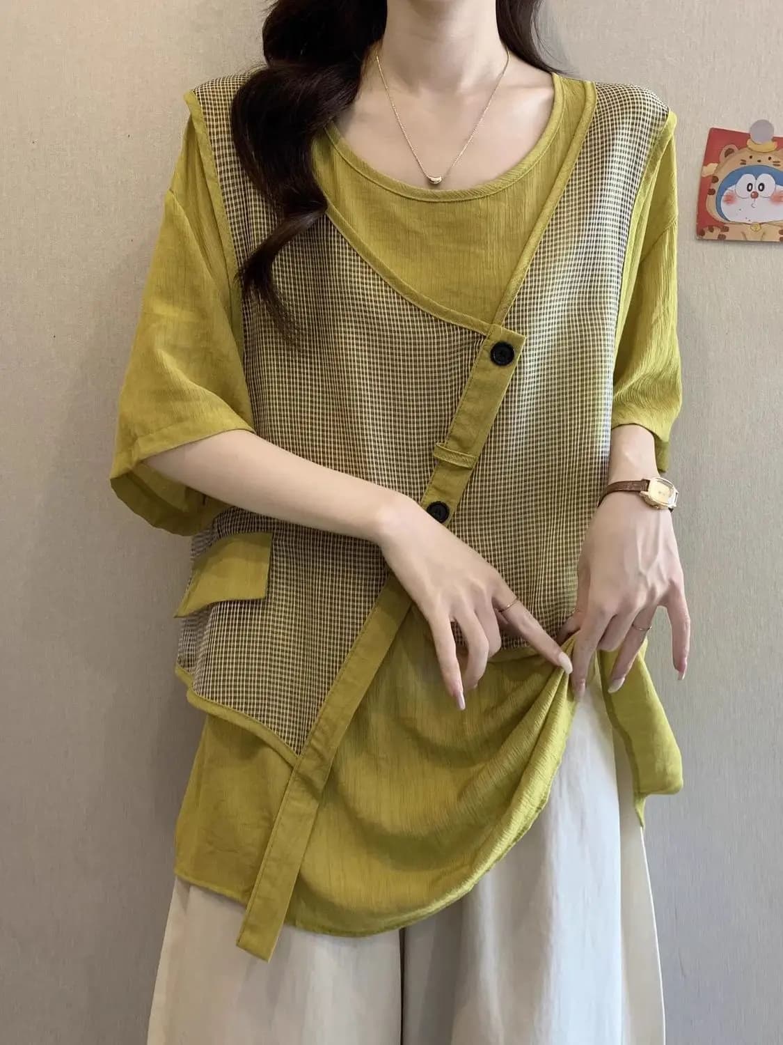 Casual Loose Women's Shirt Asymmetric Side Button Short Sleeve Breathable Moisture Wicking round Neck Regular Length Polyester