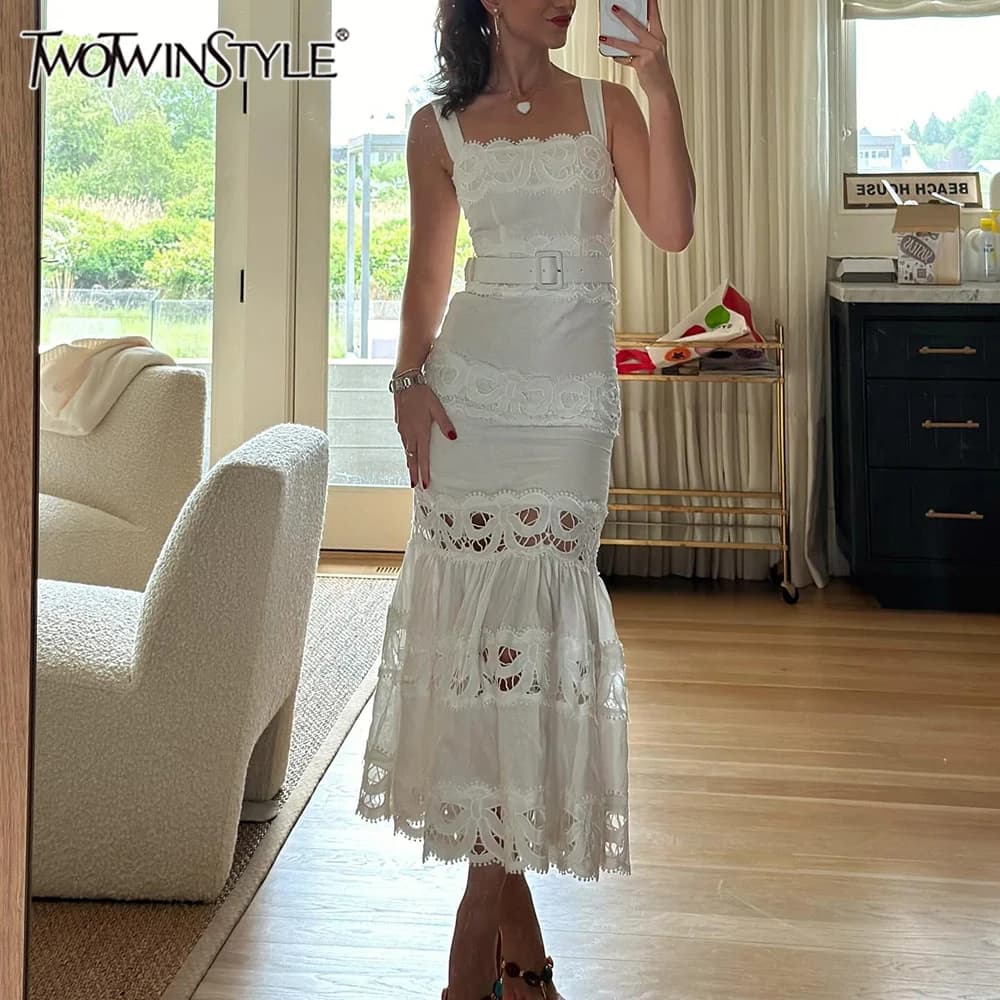 TWOTWINSTYLE Solido Scava Fuori Abiti Eleganti per Le Donne Collo Quadrato Senza Maniche Patchwork Abito di Pizzo Moda Femminile Abbigliamento Nuovo